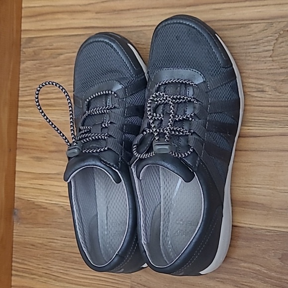 Woman's  leather shoes - Picture 2 of 7